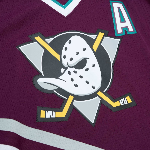 Miesten NHL Anaheim Ducks Teemu Selanne Authentic 1996-97 Violetti Kapteenin Tunnus Sininen Viiva Pelaajan Pelipaita
